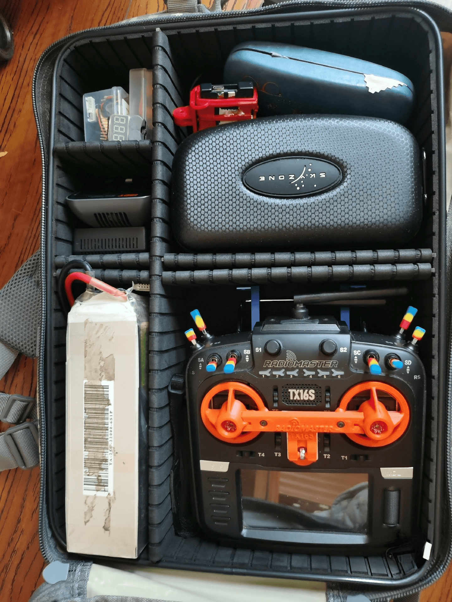 FPV Backpack Military Hang 4-5 - مراجعة Drone Kit Waterproof وسعره