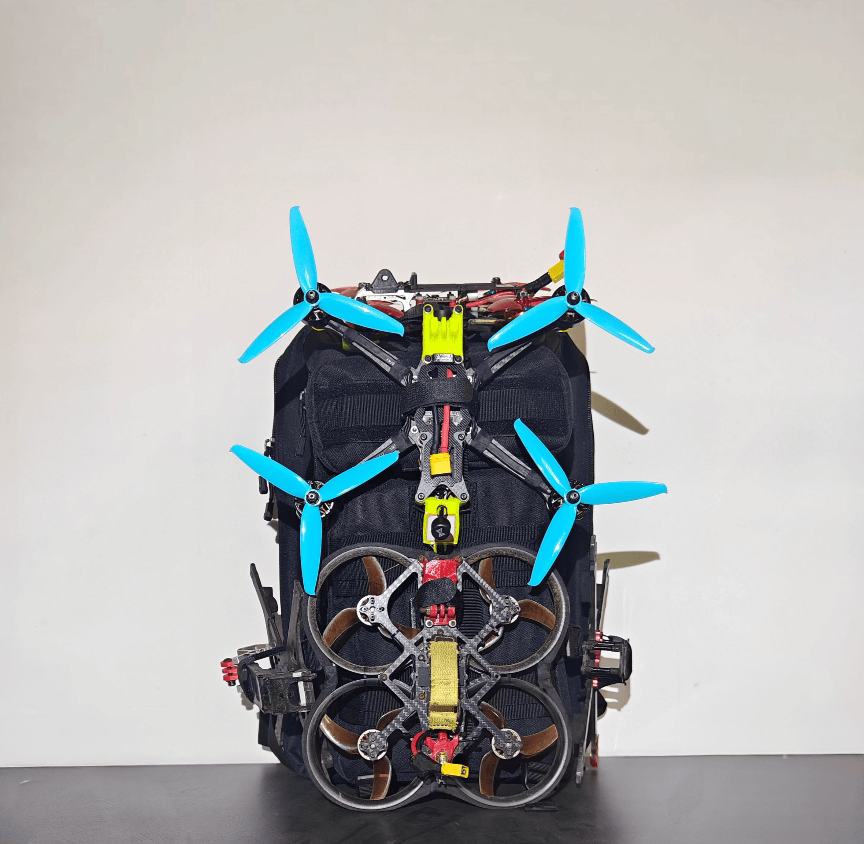 FPV Backpack Military Hang 4-5 - مراجعة Drone Kit Waterproof وسعره
